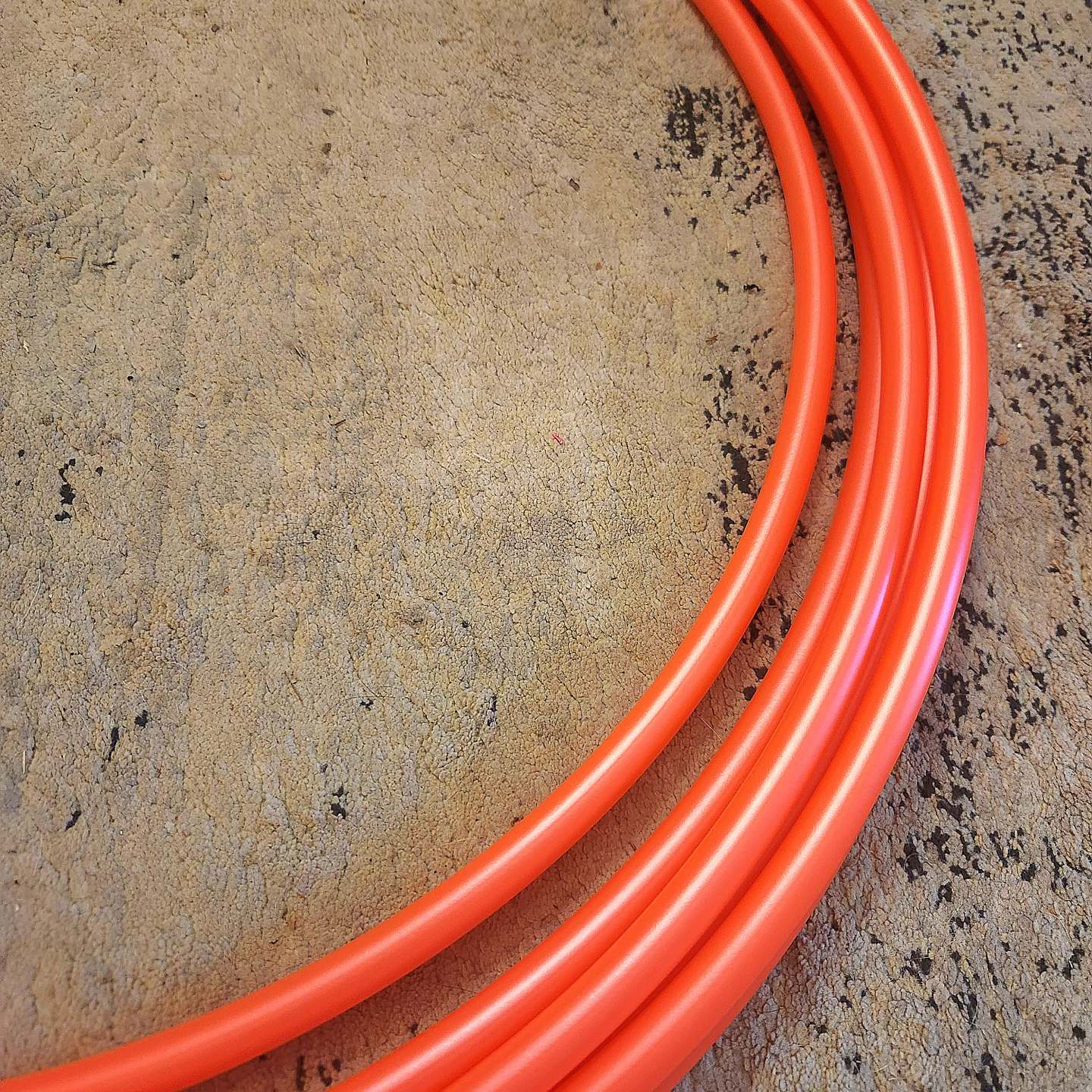 חישוק-פוליפרו-34-אדום-מתחלף.jpg חישוק פוליפרו 3/4 אדום אבטיח US – תמונה 1